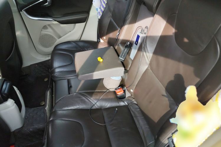 Used Volvo V40 2014 2.0T Zhiya Edition