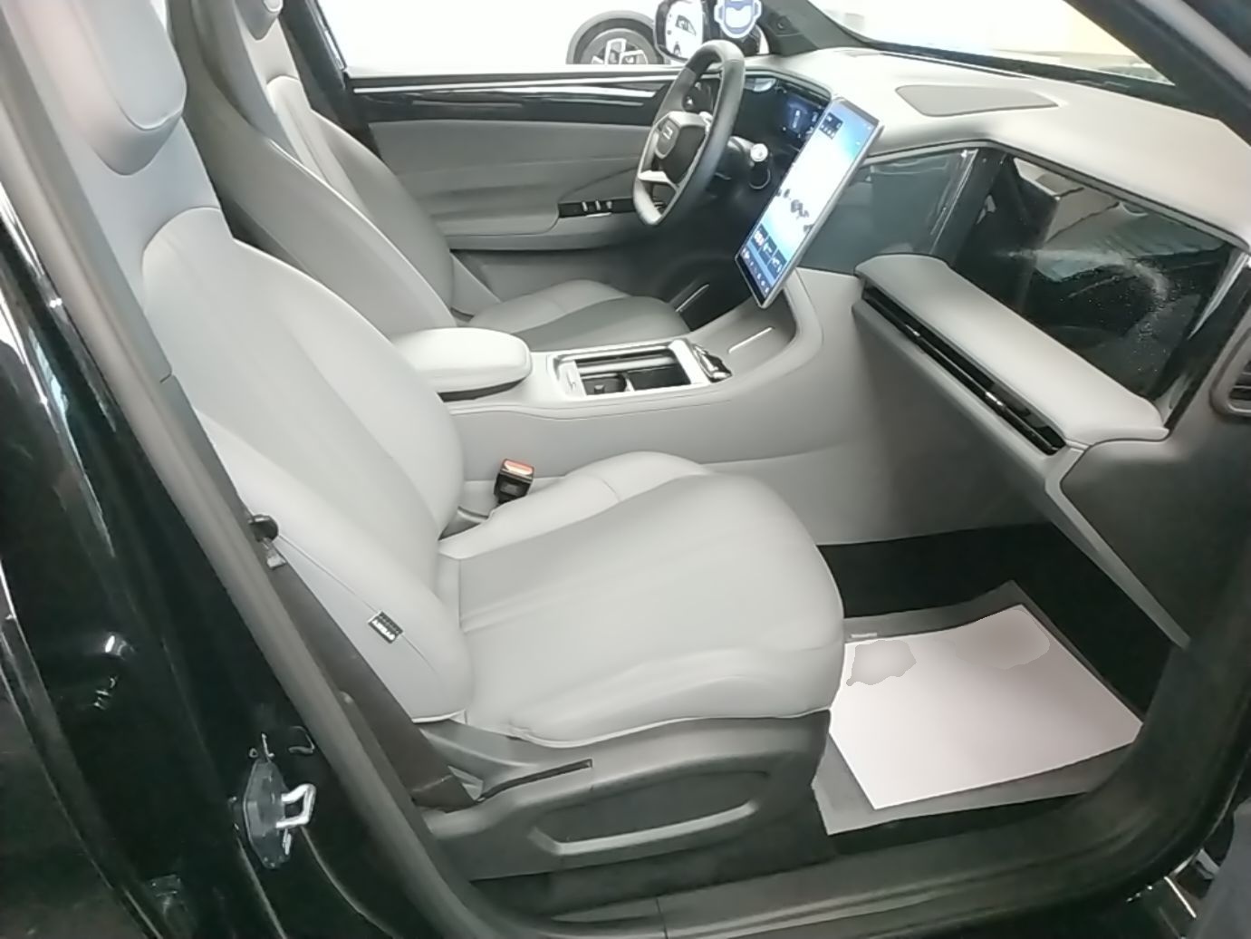 Geely Galaxy L7 2025 EM-i 115km Long-Range Version — снимка 19