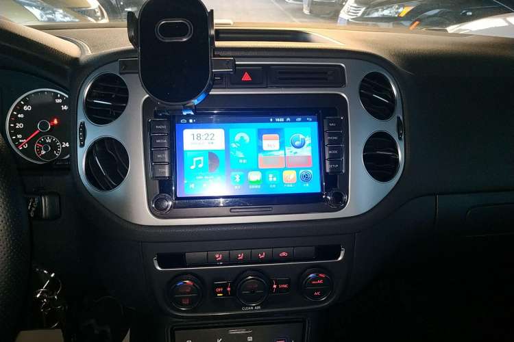 Used Volkswagen Tiguan L 2017 300TSI Automatic Two-Wheel Drive Silk Road Comfort Edition