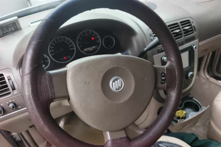 Used Buick GL8 2013 2.4L Classic Edition