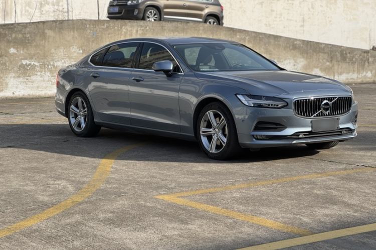 Used Volvo S90 2018 T4 Zhiyuan Edition