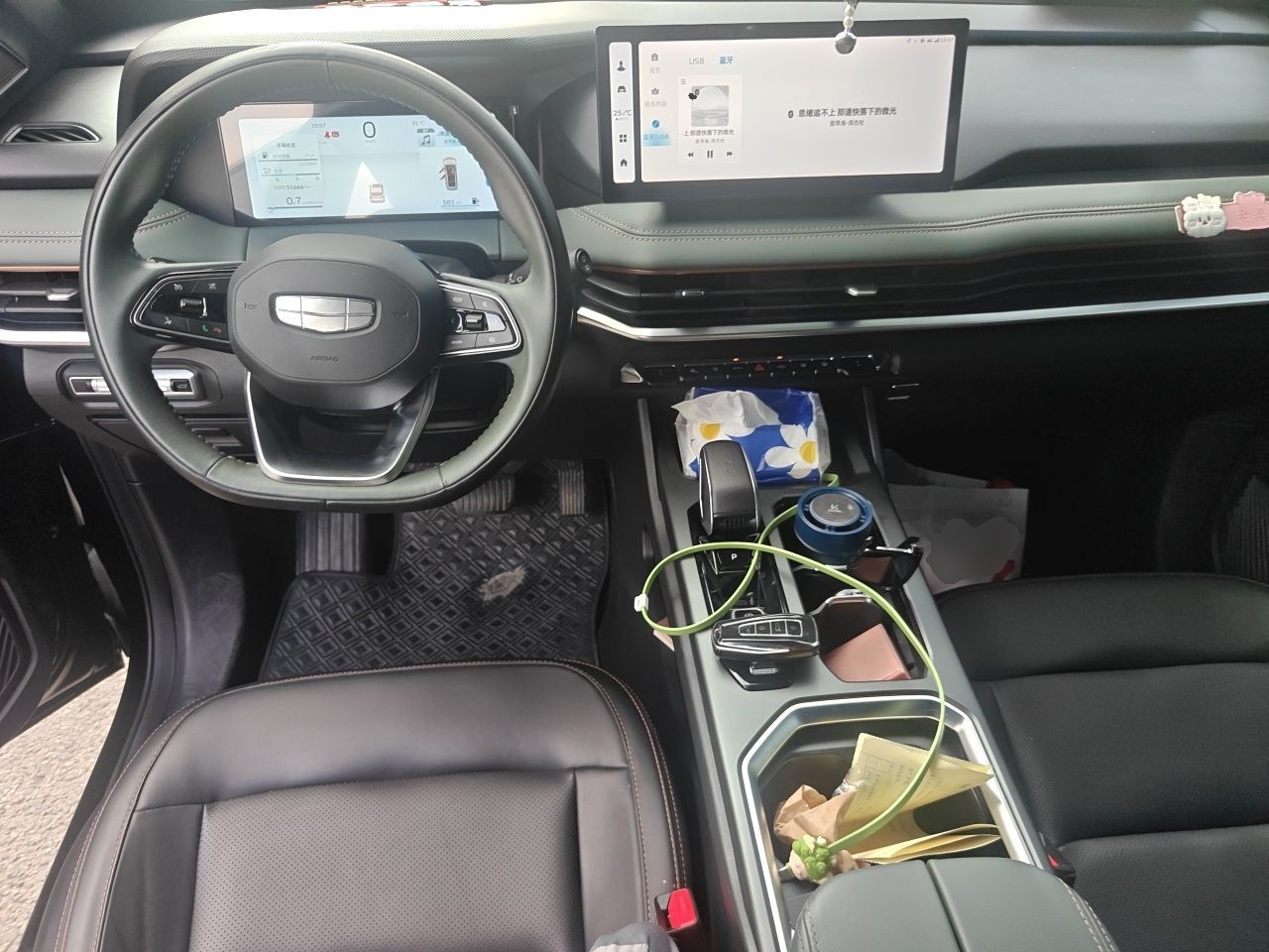 Geely Auto Haoyue L 2023 2.0T DCT Prestige Edition — снимка 9