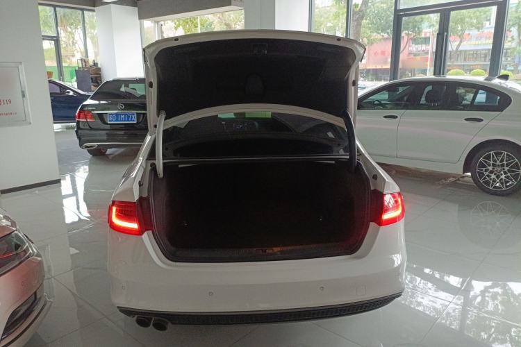Used Audi A4L 2015 45 TFSI quattro Individual Sport Edition Trunk