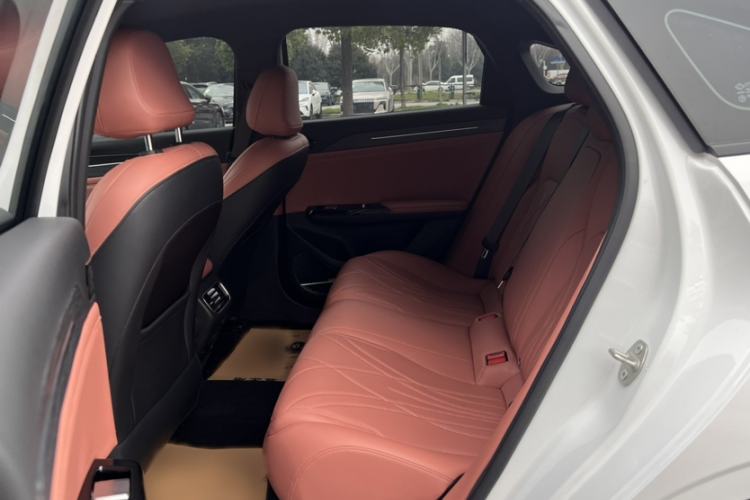 Used Geely Galaxy L6 2025 EM-i 60km Launch Edition
