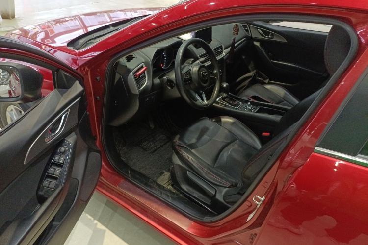 Used Mazda 3 Axela 2017 Sedan 1.5L Automatic Luxury Model Emission Standard China V Driver Seat