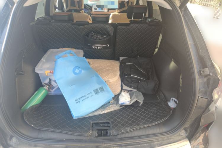 Used Ford Escape 2020 EcoBoost 245 Four-Wheel Drive Luxury Edition Trunk