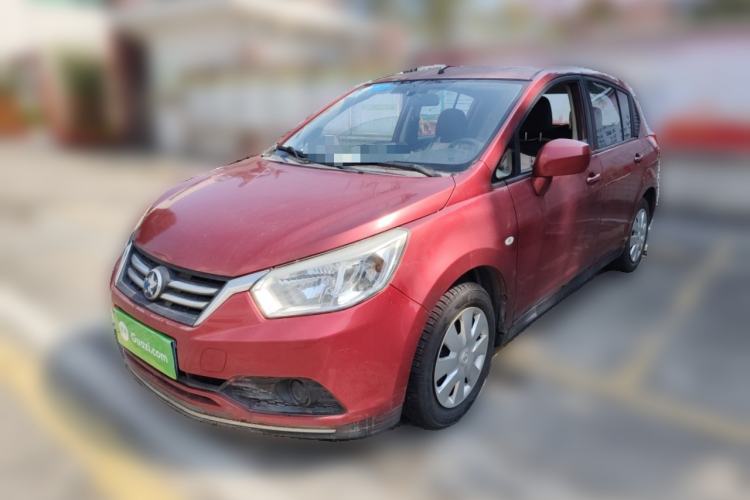 Used Venucia R50 2015 1.6L Manual Fashion Edition