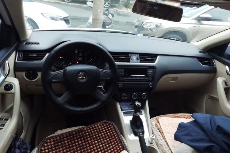 Used Skoda Octavia 2015 1.6L Automatic Yijie Edition
