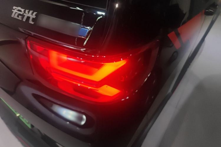 Used Wuling Hongguang MINIEV 2022 GAMEBOY 300km Enthusiast Model with Lithium Iron Phosphate Right Rear Taillight
