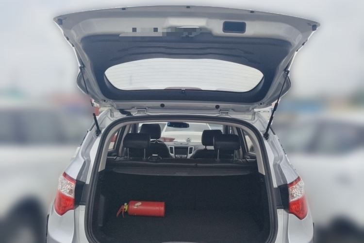Used CHANGAN CS35 2015 1.6L Manual Luxury Model China IV Standard Trunk