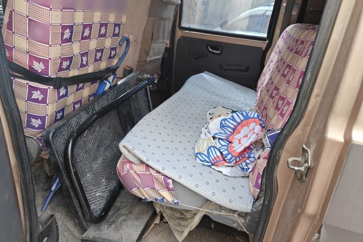 Used CHANGAN KUAYUE V5 2013 1.5L Standard Version DAM15R Left Rear Seat