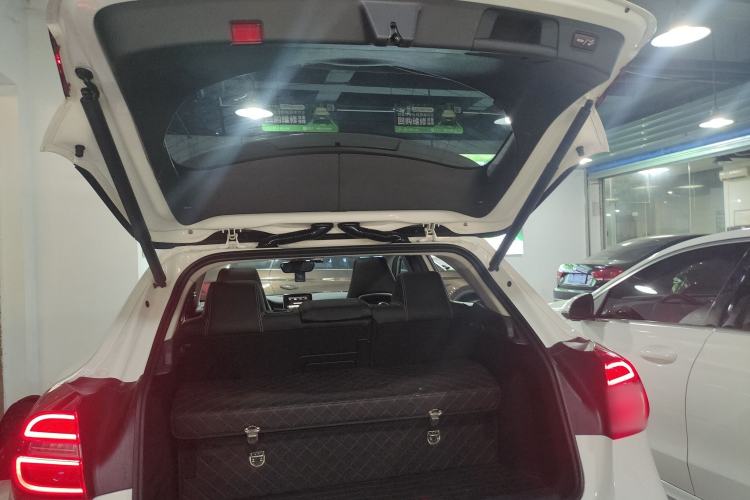 Used Mercedes-Benz GLA 2015 GLA 220 4MATIC Luxury Model Trunk