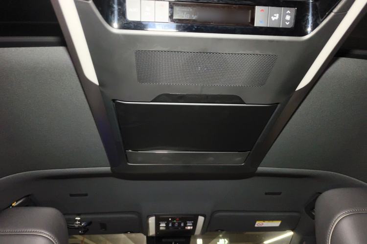 Used Toyota Vellfire 2024 Crown Dual-Engine 2.5L Ultimate Edition