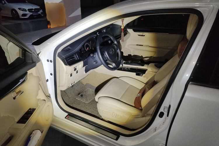 Used Lexus ES 2014 250 Elite Edition Driver Seat