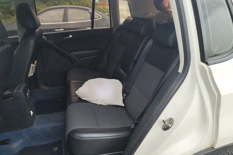 Used Volkswagen Tiguan 2016 280TSI Automatic Two-Wheel-Drive Silk Road Style Edition Left Rear Seat