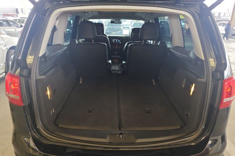 Used Volkswagen Sharan 2014 2.0 TSI Comfort Model
