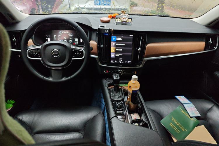 Used Volvo S90 2019 T5 Zhiyi Edition Center Console