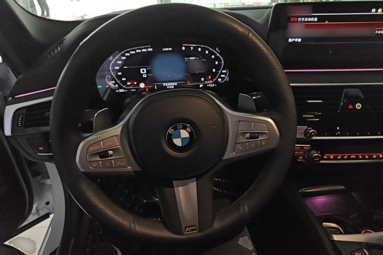 Used BMW 5 Series 2023 530Li Luxury Edition M Sport Package Steering Wheel