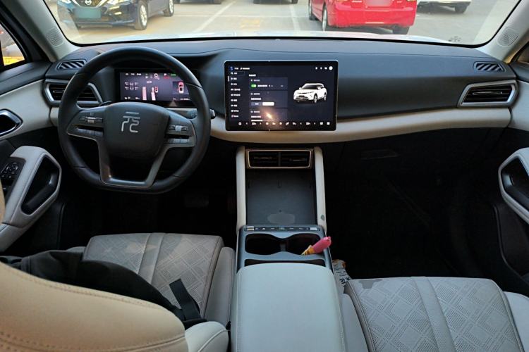 Used BYD Yuan UP 2025 Intelligent Driving Version 401 KM Dynamic Edition