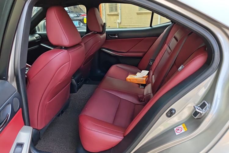 Used Lexus IS 2015 200t F SPORT
