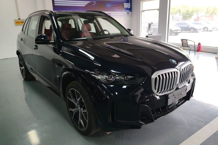 Used BMW X5 2023 xDrive 30Li Luxury M Sport Night Edition Package
