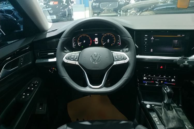 Used Volkswagen Passat 2025 Premium Version 380TSI Dragon Edition