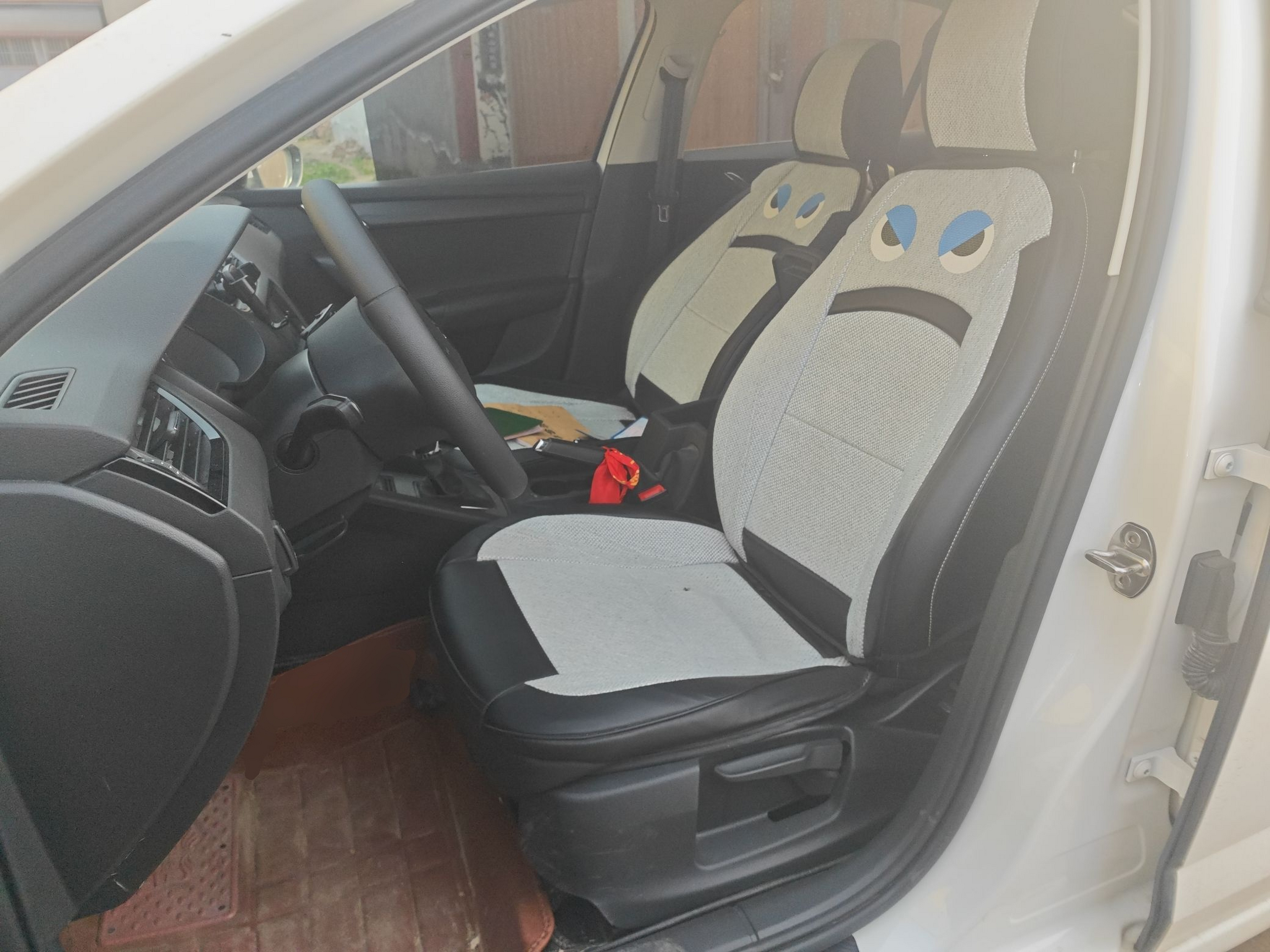 Interior delantero