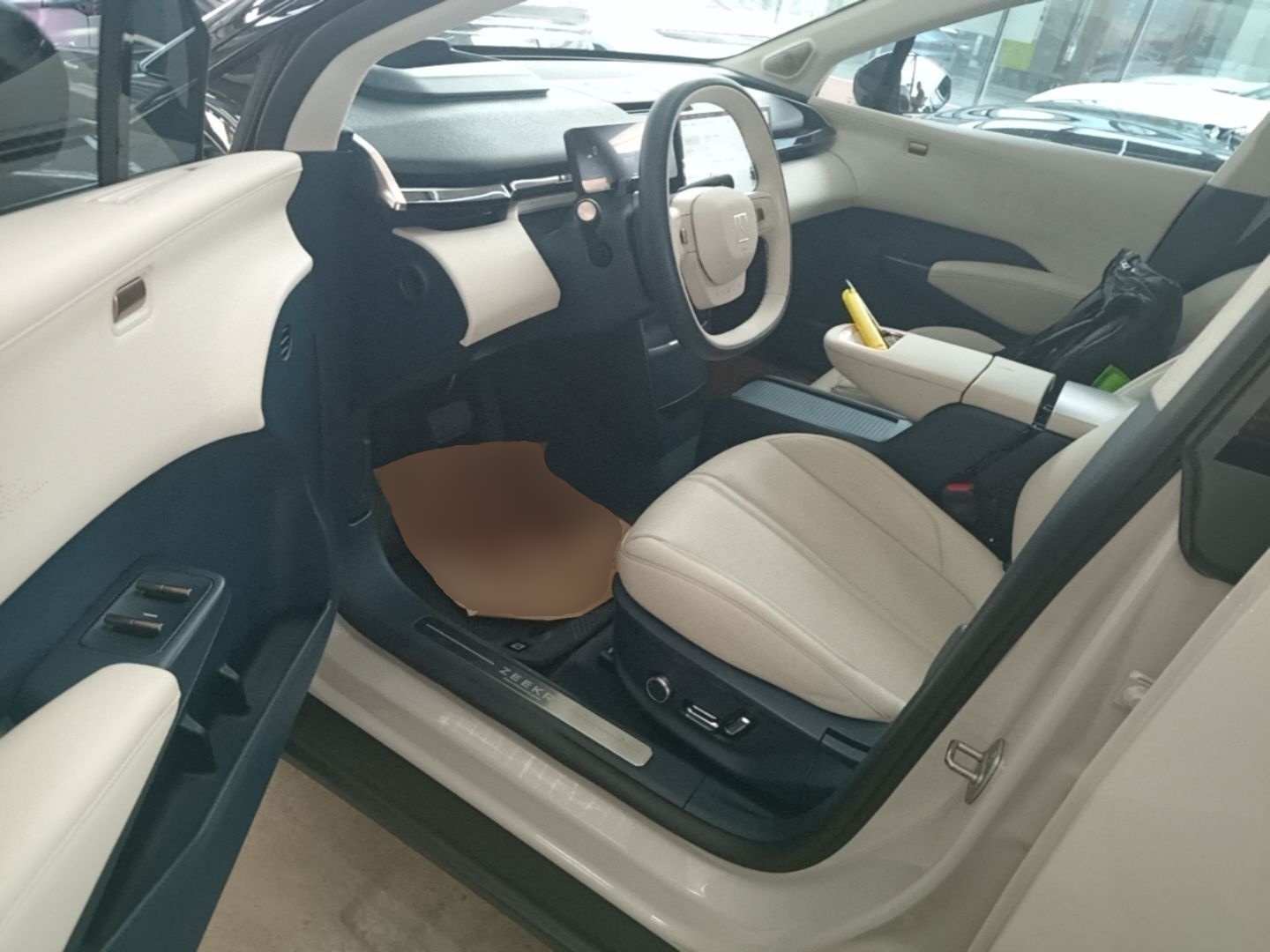 Zeekr X 2023 Rear-Drive YOU Edition 4 Seats — снимка 17
