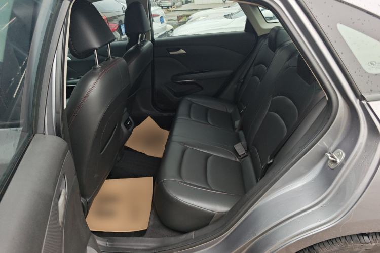 Used Chevrolet Monza 2020 Light Hybrid Redline 320T Dual-Clutch Joyful Edition Left Rear Seat