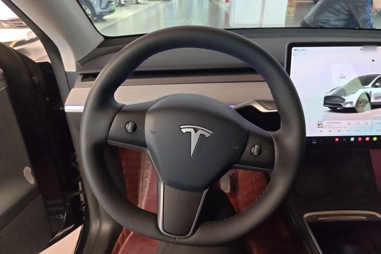 Used Tesla Model Y 2024 Rear-Wheel-Drive Version
