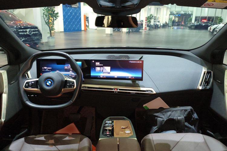 Used BMW iX 2022 xDrive40