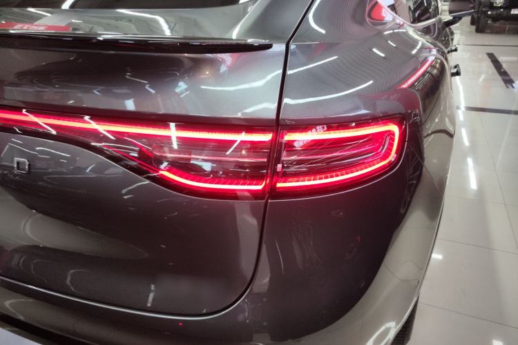 Used Hima Luxeed R7 2024 All-Electric 802 km Max