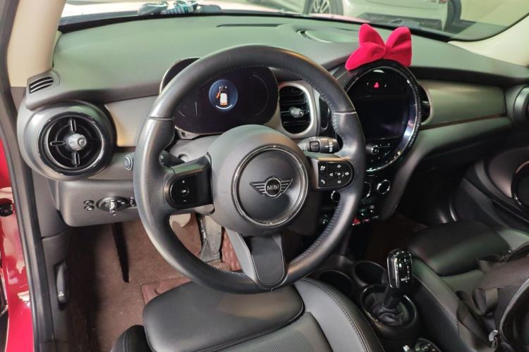 Used MINI 2022 1.5T COOPER Classic Edition
