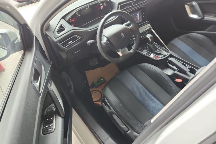 Used Peugeot 308 2019 1.6L Automatic Luxury Version China V Standard Driver Seat