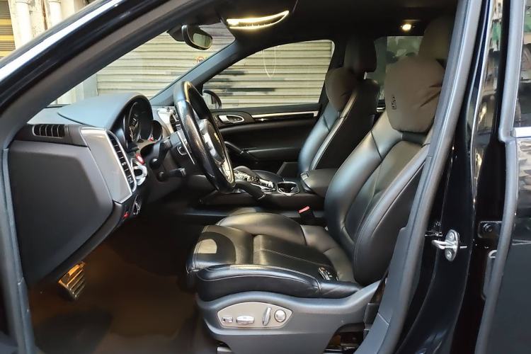 Used Porsche Cayenne 2014 Cayenne Platinum Edition 3.0T
