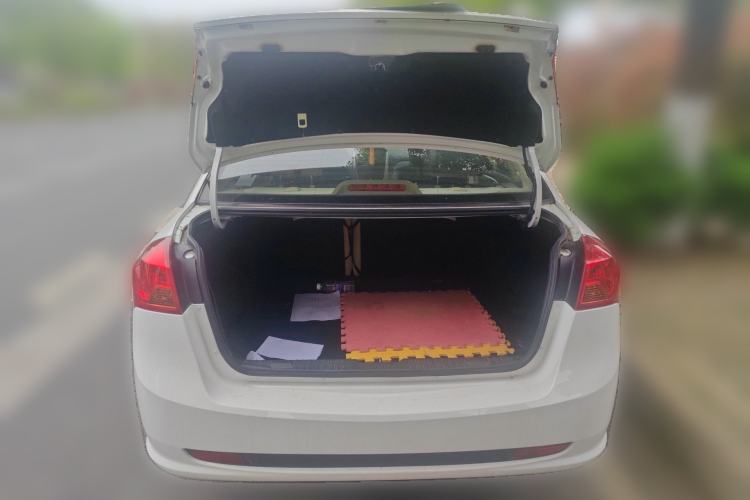 Used Buick Excelle 2013 1.5L Manual Classic Model Trunk