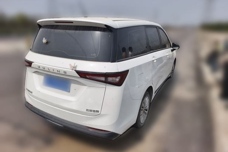 Used Wuling Jiachen 2022 1.5L Manual Enjoyment Elite Model
