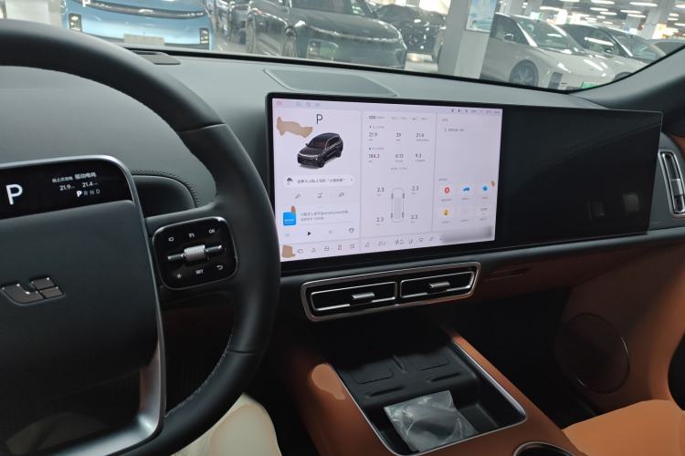 Used Li Auto L8 2025 Max Smart Refresh Edition
