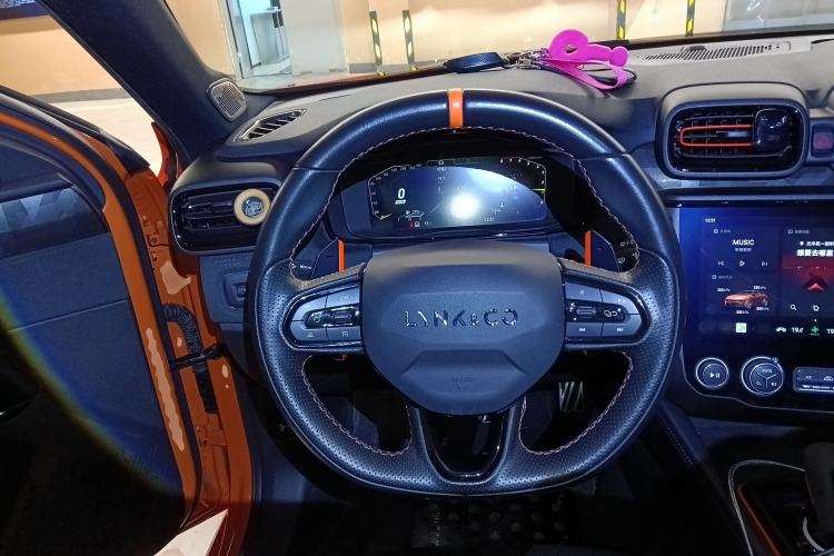 Used Lynk & Co 02 Hatchback 2021 2.0TD Halo Driving Control Kit Edition Steering Wheel