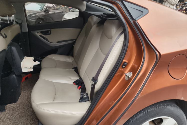 Used Hyundai Elantra (5th Generation / Langdong) 2012 1.6L Automatic Leading Model
