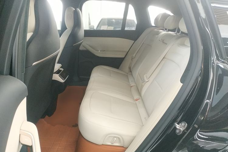 Used Nio ES6 2024 75 kWh
