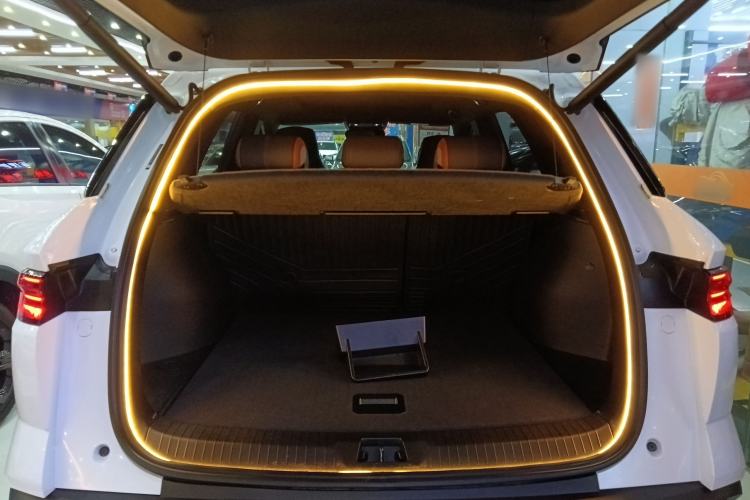 Used BYD Song Pro New Energy 2023 Champion Edition DM-i 110KM Excellence Model Trunk