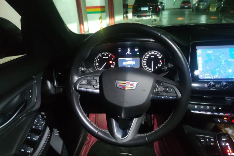 Used Cadillac CT5 2021 28T Luxury Model Steering Wheel