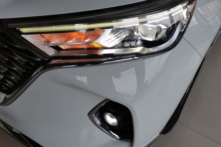 Used Haval M6 2021 PLUS 1.5T DCT Prestige Smart Connectivity Model
