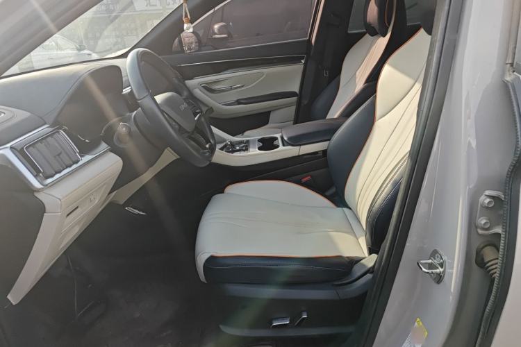 Used BYD Song PLUS New Energy 2023 Champion Edition EV 520KM Luxury Model
