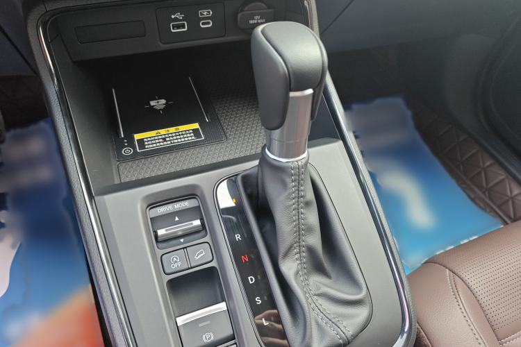 Used Honda CR-V 2023 240TURBO Two-Wheel-Drive Luxury Version 5 Seats