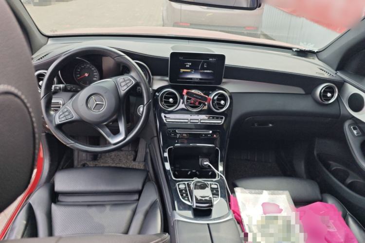 Used Mercedes-Benz GLC 2018 GLC 200 4MATIC Center Console