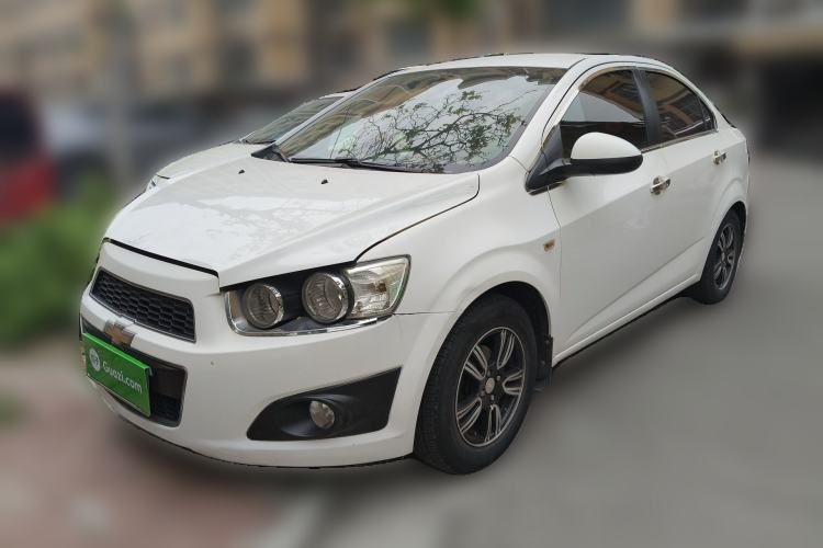 Used Chevrolet Aveo Sonic 2011 Sedan 1.4L MT SL