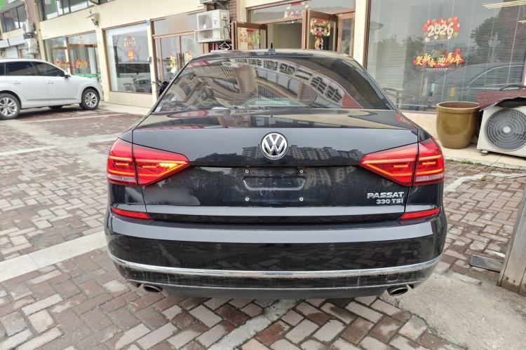 Used Volkswagen Passat 2017 330TSI DSG Luxury Edition