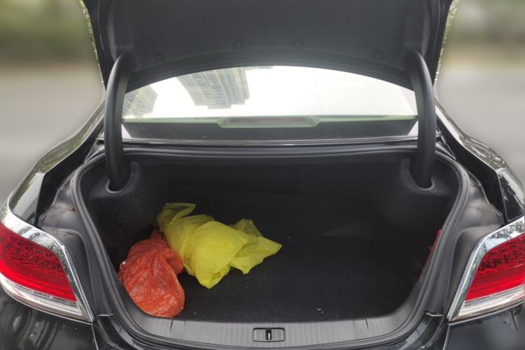 Used Buick LaCrosse 2012 2.4L SIDI Elegant Edition Trunk